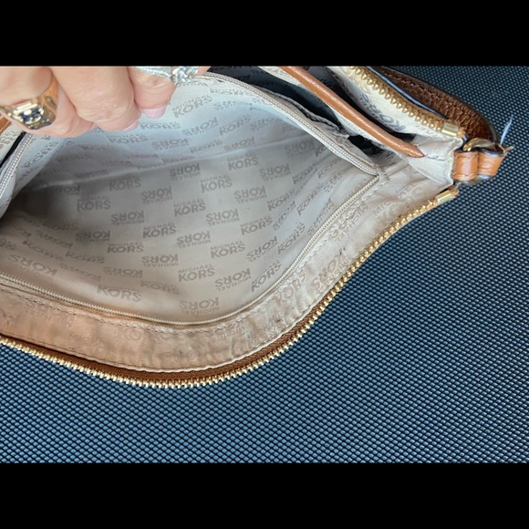 Michael Kors Wristlet Purse - Picture 7 of 14